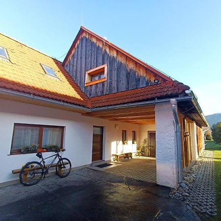 Vidiecky Apartman Kubo Pavčina Lehota エクステリア 写真